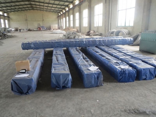 أنابيب مربعة من الفولاذ المقاوم للصدأ مصقول RHS سطح مشرق ASTM SS201304316321